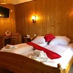 Mont-noble 2*