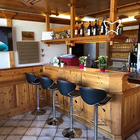 Mont-noble Hotell 2*