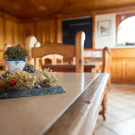 Mont-noble Hotell 2*